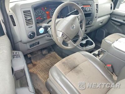 Zdjęcie 8 z 13 samochodu: 2016 NISSAN NV2500 DELIVERY VAN VIN:1N6BF0KY9GN813048 - miniatura