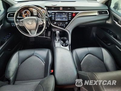 Zdjęcie 8 z 12 samochodu: 2018 TOYOTA CAMRY SE VIN:4T1B11HK3JU038359 - miniatura