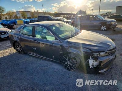 Czwarte zdjęcie samochodu z boku: 2024 TOYOTA CAMRY SE VIN:4T1G11AK0RU870267 - miniatura