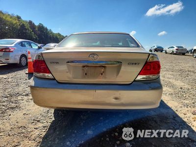 Zdjęcie 6 z 12 samochodu: 2005 TOYOTA CAMRY STANDARD VIN:4T1BE32K15U599612 - miniatura