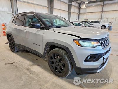 Czwarte zdjęcie samochodu z boku: 2025 JEEP COMPASS LIMITED VIN:3C4NJDCNXST511447 - miniatura