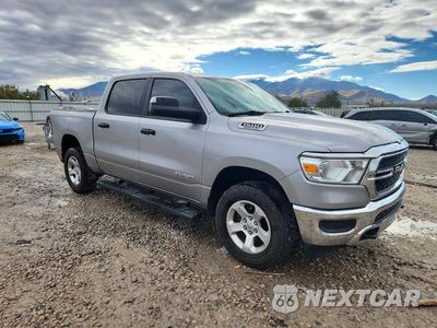 Czwarte zdjęcie samochodu z boku: 2019 RAM 1500 TRADESMAN VIN:1C6SRFGT5KN741131 - miniatura
