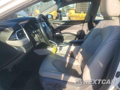 Zdjęcie 7 z 12 samochodu: 2018 TOYOTA CAMRY SE VIN:4T1B11HK4JU597337 - miniatura