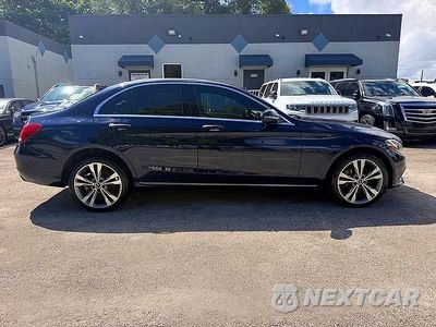 Zdjęcie 13 z 15 samochodu: 2018 MERCEDES-BENZ C 300 4MATIC VIN:55SWF4KB8JU242678 - miniatura
