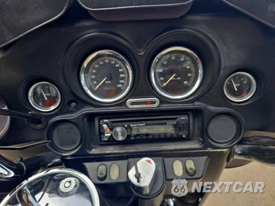 Zdjęcie 7 z 9 samochodu: 2001 HARLEY-DAVIDSON FLHT VIN:1HD1DDV111Y611769 - miniatura