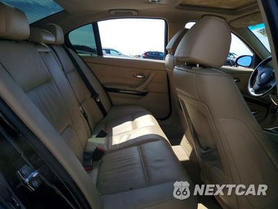Zdjęcie 10 z 12 samochodu: 2006 BMW 325 I VIN:WBAVB13526KR56863 - miniatura