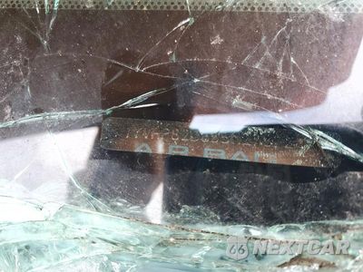 Zdjęcie 13 z 13 samochodu: 2005 MAZDA 6 S VIN:1YVHP82D655M27572 - miniatura