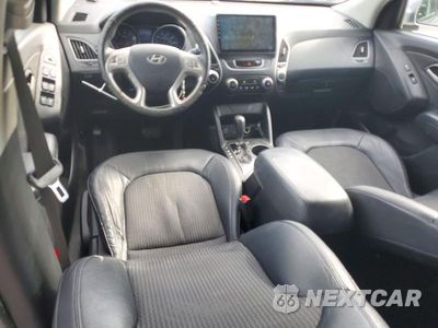 Zdjęcie 8 z 13 samochodu: 2010 HYUNDAI TUCSON GLS VIN:KM8JU3AC8AU017816 - miniatura