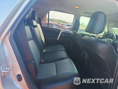 Zdjęcie 11 z 13 samochodu: 2016 TOYOTA 4RUNNER SR5 PREMIUM VIN:JTEZU5JR5G5129253 - miniatura