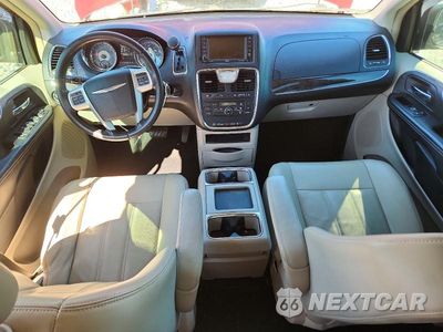 Zdjęcie 8 z 13 samochodu: 2015 CHRYSLER TOWN & COUNTRY TOURING VIN:2C4RC1BG5FR552770 - miniatura