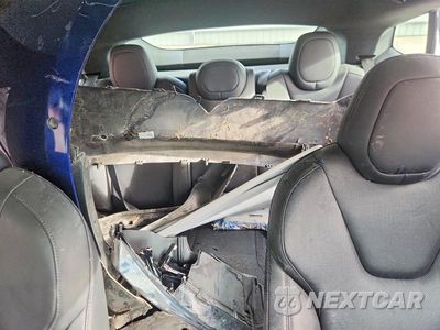 Zdjęcie 10 z 14 samochodu: 2022 TESLA MODEL S VIN:5YJSA1E52NF491101 - miniatura