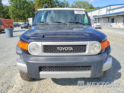 Piąte zdjęcie samochodu w środku: 2009 TOYOTA FJ CRUISER BASE VIN:JTEBU11F69K058519 - miniatura