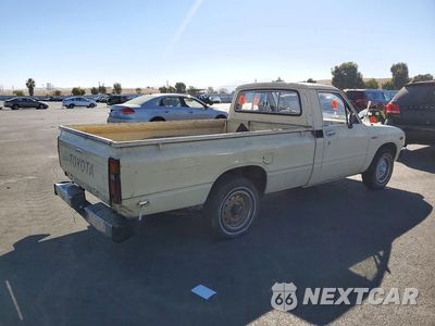 Trzecie zdjęcie samochodu z tyłu: 1983 TOYOTA PICKUP 1/2 TON RN44 VIN:JT4RN44D2D1158045 - miniatura