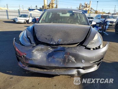 Piąte zdjęcie samochodu w środku: 2023 TESLA MODEL 3 VIN:5YJ3E1EA7PF501999 - miniatura