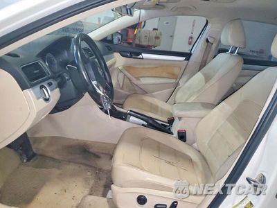 Zdjęcie 7 z 12 samochodu: 2012 VOLKSWAGEN PASSAT SE VIN:1VWBH7A36CC110831 - miniatura