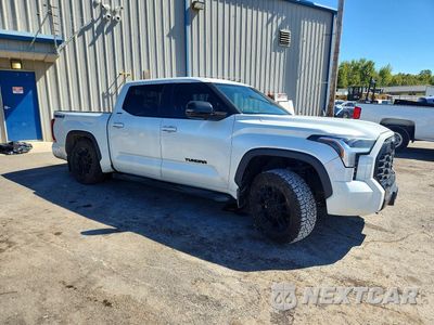 Czwarte zdjęcie samochodu z boku: 2024 TOYOTA TUNDRA LIMITED VIN:5TFWA5DB0RX134043 - miniatura