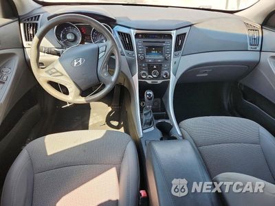 Zdjęcie 8 z 12 samochodu: 2014 HYUNDAI SONATA GLS VIN:5NPEB4AC3EH835410 - miniatura