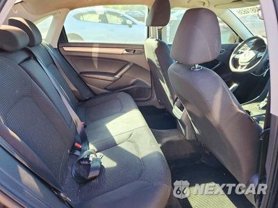 Zdjęcie 10 z 13 samochodu: 2017 VOLKSWAGEN PASSAT S VIN:1VWAT7A35HC052888 - miniatura