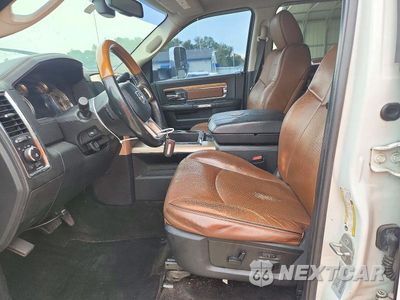 Zdjęcie 7 z 12 samochodu: 2015 RAM 2500 LONGHORN VIN:3C6UR5GL6FG710875 - miniatura