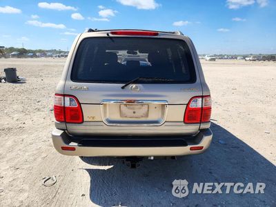 Zdjęcie 6 z 13 samochodu: 2002 LEXUS LX 470 VIN:JTJHT00W323517242 - miniatura