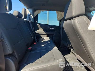 Zdjęcie 10 z 13 samochodu: 2026 CHEVROLET SILVERADO K2500 HEAVY DUTY VIN:1GC4KLE70TF234773 - miniatura