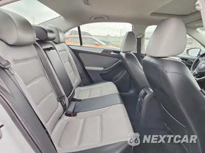 Zdjęcie 10 z 12 samochodu: 2013 VOLKSWAGEN JETTA HYBRID VIN:3VW637AJ0DM284506 - miniatura
