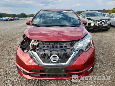 Piąte zdjęcie samochodu w środku: 2018 NISSAN VERSA NOTE SR VIN:3N1CE2CP5JL361279 - miniatura