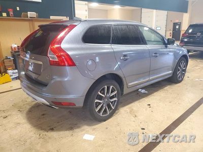 Trzecie zdjęcie samochodu z tyłu: 2017 VOLVO XC60 T5 DYNAMIC VIN:YV440MRR3H2110449 - miniatura