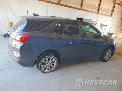 Trzecie zdjęcie samochodu z tyłu: 2020 CHEVROLET EQUINOX LS VIN:2GNAXSEV9L6273909 - miniatura