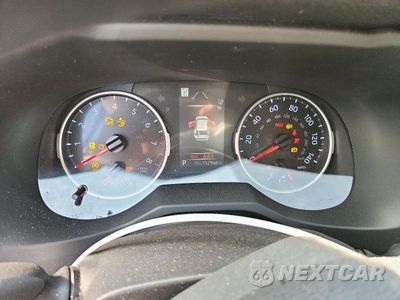 Zdjęcie 9 z 12 samochodu: 2019 TOYOTA RAV4 LE VIN:JTMG1RFV4KD031976 - miniatura