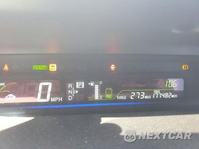 Zdjęcie 9 z 12 samochodu: 2012 TOYOTA PRIUS V THREE VIN:JTDZN3EUXC3025674 - miniatura