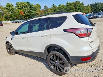Drugie zdjęcie samochodu z przodu: 2017 FORD ESCAPE TITANIUM VIN:1FMCU9JD7HUD01601 - miniatura