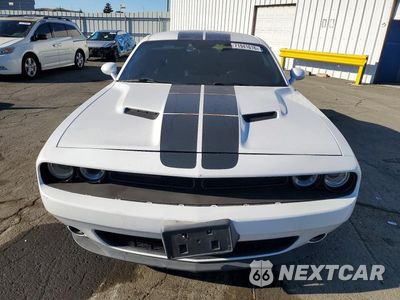 Piąte zdjęcie samochodu w środku: 2016 DODGE CHALLENGER SXT VIN:2C3CDZAG9GH201472 - miniatura