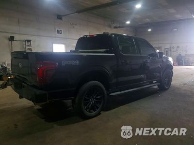 Trzecie zdjęcie samochodu z tyłu: 2025 FORD F150 LARIAT VIN:1FTFW5LD9SFB70118 - miniatura