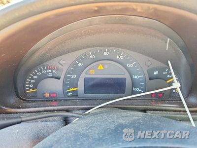 Zdjęcie 9 z 13 samochodu: 2004 MERCEDES-BENZ C 240 4MATIC VIN:WDBRF81J64F443332 - miniatura