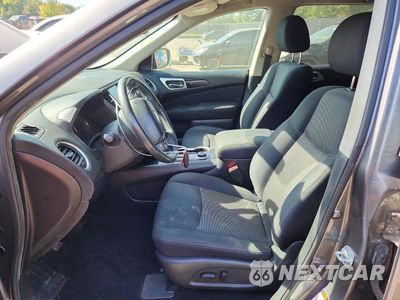 Zdjęcie 7 z 13 samochodu: 2017 NISSAN PATHFINDER SV VIN:5N1DR2MM6HC632944 - miniatura