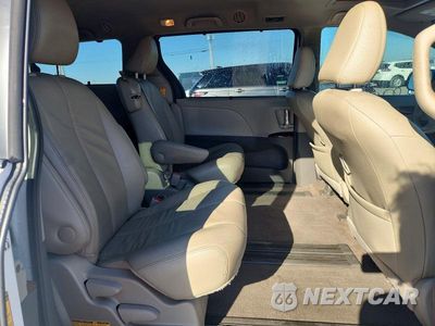 Zdjęcie 11 z 13 samochodu: 2014 TOYOTA SIENNA XLE 8-PASSENGER VIN:5TDYK3DC5ES511565 - miniatura