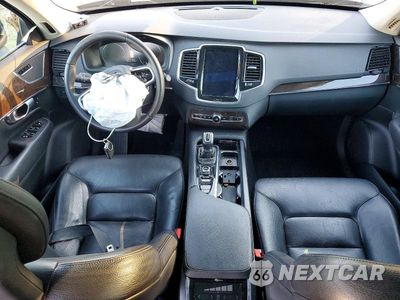 Zdjęcie 8 z 14 samochodu: 2017 VOLVO XC90 T6 VIN:YV4A22PK6H1141823 - miniatura
