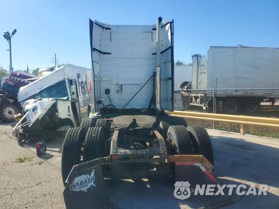 Zdjęcie 6 z 14 samochodu: 2014 VOLVO VNL SEMI TRUCK VIN:4V4NC9EH5EN148773 - miniatura