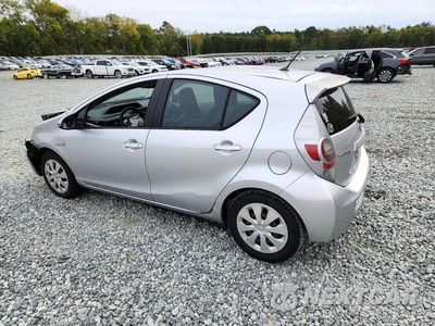 Drugie zdjęcie samochodu z przodu: 2012 TOYOTA PRIUS C ONE VIN:JTDKDTB38C1006066 - miniatura