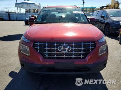 Piąte zdjęcie samochodu w środku: 2024 HYUNDAI VENUE SEL VIN:KMHRC8A32RU316684 - miniatura