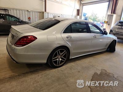 Trzecie zdjęcie samochodu z tyłu: 2015 MERCEDES-BENZ S 550 4MATIC VIN:WDDUG8FB0FA079814 - miniatura