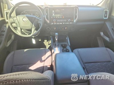 Zdjęcie 8 z 13 samochodu: 2025 NISSAN FRONTIER SV VIN:1N6ED1EK5SN643456 - miniatura