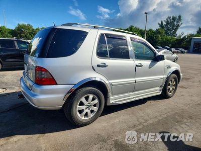 Trzecie zdjęcie samochodu z tyłu: 2005 MERCEDES-BENZ ML 350 VIN:4JGAB57EX5A539431 - miniatura