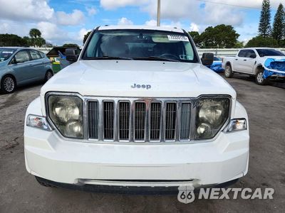 Piąte zdjęcie samochodu w środku: 2012 JEEP LIBERTY JET VIN:1C4PJMFK2CW122842 - miniatura