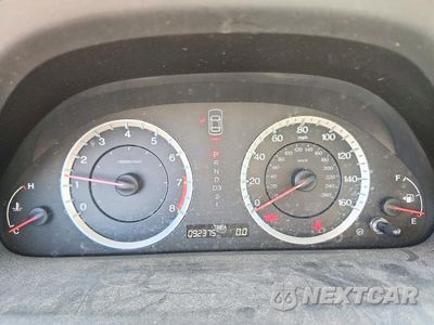 Zdjęcie 9 z 12 samochodu: 2010 HONDA ACCORD LX VIN:1HGCP2F39AA184101 - miniatura
