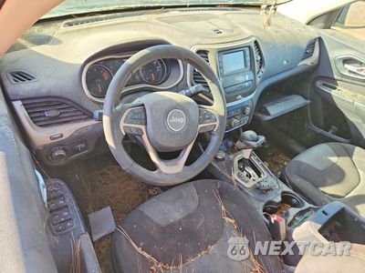 Zdjęcie 8 z 12 samochodu: 2016 JEEP CHEROKEE SPORT VIN:1C4PJMAB3GW206360 - miniatura