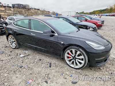 Czwarte zdjęcie samochodu z boku: 2018 TESLA MODEL 3 VIN:5YJ3E1EB4JF082509 - miniatura