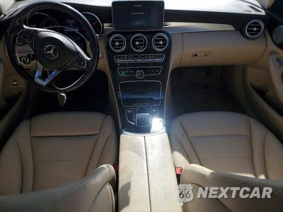 Zdjęcie 8 z 12 samochodu: 2016 MERCEDES-BENZ C 300 VIN:55SWF4JB2GU121171 - miniatura