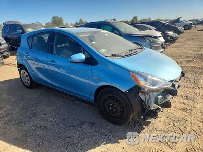 Czwarte zdjęcie samochodu z boku: 2016 TOYOTA PRIUS C TWO VIN:JTDKDTB34G1133418 - miniatura